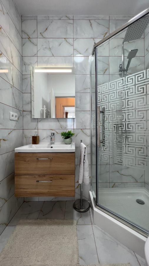The Nest Apartman Floreşti Kültér fotó